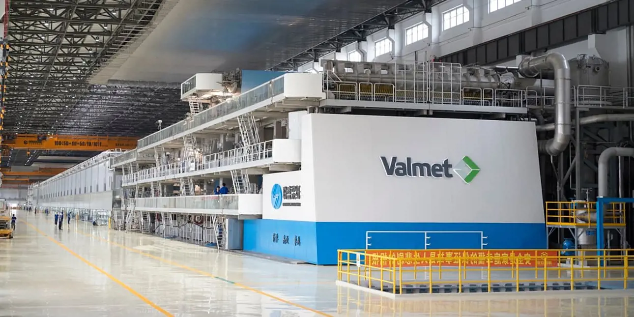 Liansheng Pulp & Paper’s coated board making line PM 2